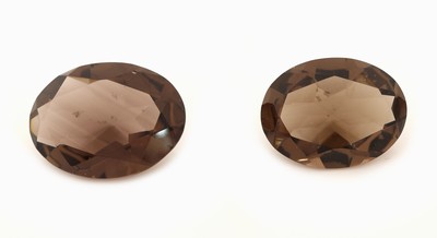 Lot 2 lose facett. Rauchquarze zus. 40.40 ct, oval im Scherenschliff