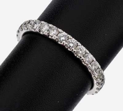 14 kt gold Brillant-Memoryring, WG 585/000,29 Brillanten zus. ca. 0.92 ct (grav.) feines Weiß-l.get.Weiß/vs-p, RW 54, ca. 2.1 g