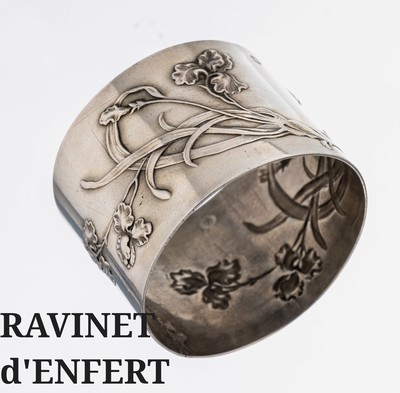 Jugendstil Serviettenring, Frankreich um 1900, 950er Silber, umlaufend zeittyp., erhabenerDekor mit Lilienblüten und -blättern, elegante ...