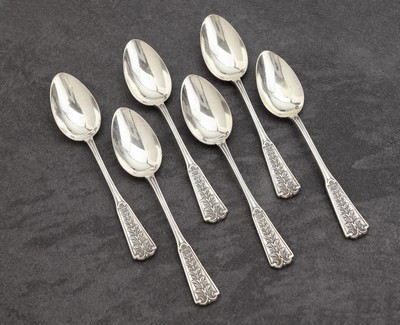 6 Kaffeelöffel, Frankreich um 1900, 950er Silber, Meistermarke P.Q. - Quitte, Griffe mit geometrisierendem Akanthusblattdekor, L. ca. 14 cm, sehr ...