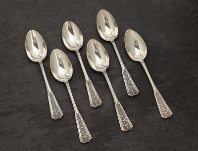 6 Kaffeelöffel, Frankreich um 1900, 950er Silber, Meistermarke P.Q. - Quitte, Griffe mit geom. Akanthusblattdekor, L. ca. 14cm, sehr elegant und ...