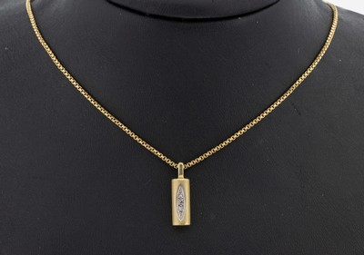 14 kt Gold Diamant-Anhänger, GG 585/000, 3 kl. 8/8-Diamanten, an Kette, GG 585/000, L. ca. 45 cm, Federringschließe, ca. 6.5 g