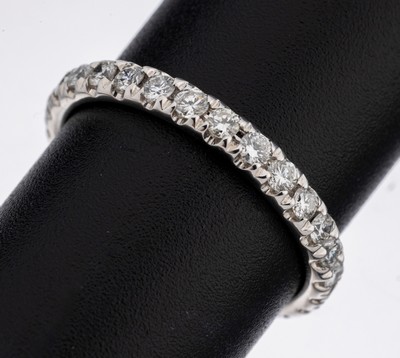 14 kt Gold Brillant-Memoryring, WG 585/000,28 Brillanten zus. ca. 0.81 ct (grav.) Weiß-l.get.Weiß/si-p, RW 54, ca. 2.0 g