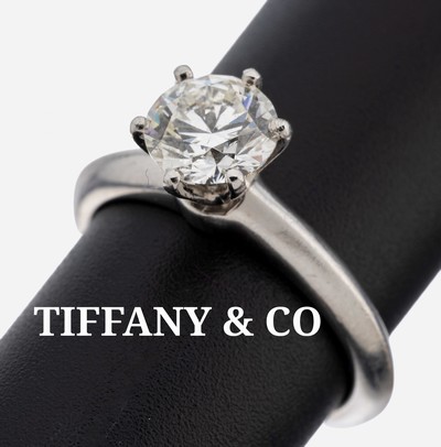 Platin TIFFANY & CO Brillant-Ring, Pt 950/000, Brillant 1.16 ct l.get.Weiß+(I)/vs1, RW 51, ca. 6.0 g, sign. und num., DPL- Expertise für Brillant ...