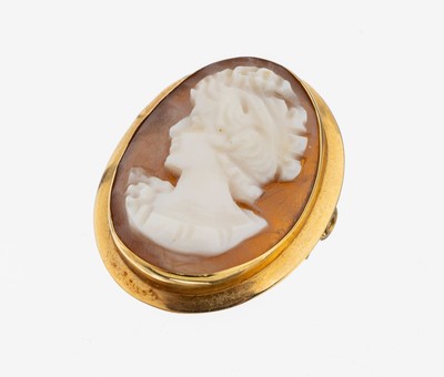 18 kt Gold Kamee-Brosche, GG 750/000, ovaleMuschelkamee, Darstellung einer Dame im Profil, auch als Anhänger tragbar, ca. 2.5 g