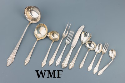 Besteck für 12 Personen, WMF, 90er Silberauflage, Fächermuster, best. aus: 12 Menuemesser, 12 Menuegabeln, 12 Menuelöffel, 12 Frühstückmesser, ...