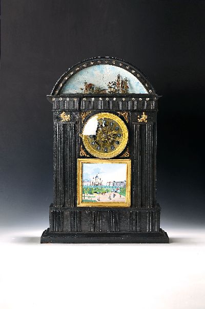 Wiener Tischuhr mit Automat und Wiener Schlag um 1850, Holzgehäuse, Pilaster und weitere Teile kanneliert, sek. schwarz gelackt, im Sockel Ansicht ...