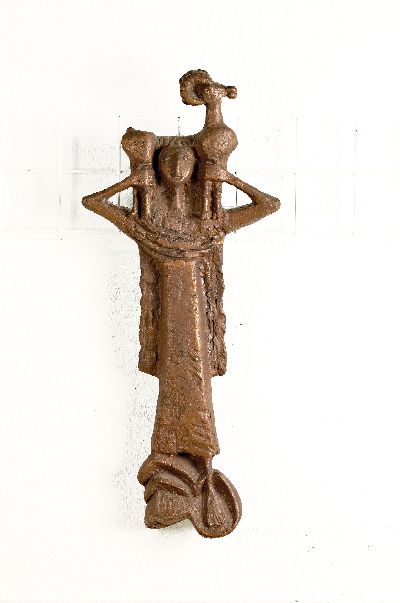 Zuschreibung Lutz Kickelhahn, Mainzer Künstler der Nachkriegszeit, Bronzeskulptur "Der gute Hirte", braun patiniert, Unikatcharakter, ...