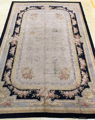 Aubusson Teppich antik, Frankreich, um 1900, Wolle auf Wolle, ca. 610 x 414 cm, restauriert, EHZ: 4, (Flecken & Risse)