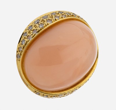 18 kt Gold Korallen-Diamant-Kettenverkürzer, GG 750/000, ovaler Engelhautkorallen -Cabochon, 36 8/8-Diamanten zus. ca. 0.30 ct Weiß/si, ca. 12.7 ...
