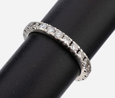 14 kt Gold Brillant-Memoryring, WG 585/000,24 Brillanten zus. ca. 1.20 ct feines Weiß- Weiß/si, RW 58, ca. 2.5 g
