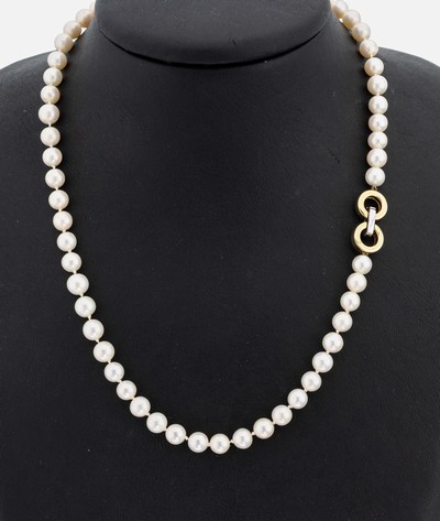 Perl-Collier mit 14 kt Gold Schließe, GG/WG585/000, Akoyazuchtperlen, D. ca. 6.0-6.3 mm, einzeln geknotet, L. ca. 43 cm, Klappschließe