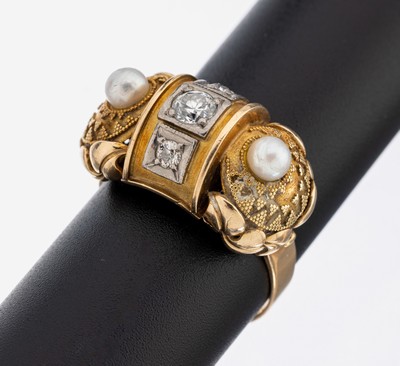 14 kt Gold Diamant-Perl-Ring, 1950er Jahre, GG/WG 585/000, aufwändige Granulation, 3 in WGgefasste Altschliffdiamanten zus. ca. 0.56 ct (grav.) ...