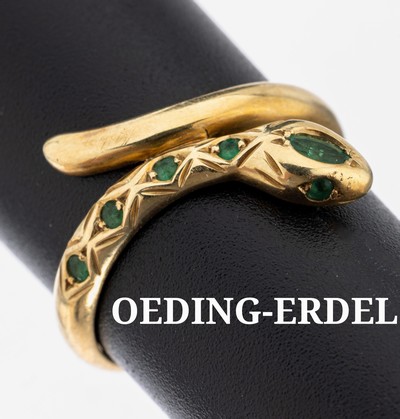 14 kt Gold Smaragd-Schlangenring, GG 585/000, Kopf mit 6 rundfacett. Smaragden und 1 Smaragd-Navette zus. ca. 0.07 ct, RW 53, ca. 3.7 g, ...