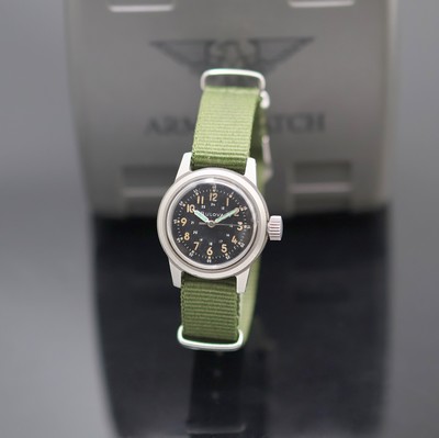 BULOVA Militär Armbanduhr Type A17A der USA in Stahl, USA um 1959, Handaufzug, mattiertes Geh., verschr. Boden m. Militärgravur, große orig. ...