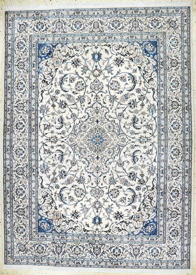 Nain fein(9 La), Persien, Ende 20.Jhd, Korkwolle mit Seide, ca. 347 x 254 cm, Reinigungsbedürftig, EHZ: 2