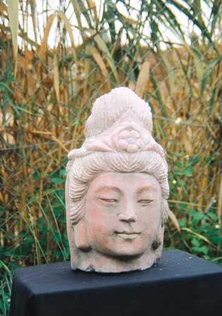 Buddhakopf, wohl Thailand, Sandstein aus einem Stck gehauen, gute Bildhauerarbeit, H. 35 cm