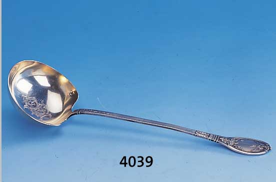 Suppenkelle, Frankreich um 1880/1900, 950er Silber, teilvergoldet (ber.), Meister- marke L.G., unged., Bes.-Monogr. in Kuhle