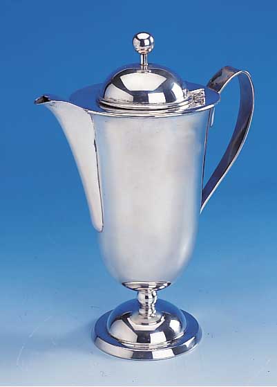 Kanne, 800er Silber, Hanau, reines Art-Deco, Meistermarke Wilhelm Weinrank, mit Stand- fuß, ca. 430 g, H ca. 22 cm, Deckel mit Schar-nier