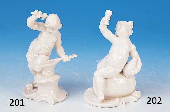 Porzellanfigur, Nymphenburg, Entwurf Bustelli, neuere Ausformung, schmiedender Putto, H.ca. 11 cm