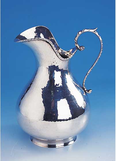 Wasserkanne, Italien nach 1955, 800er Silber, Handarbeit, Hammerschlagverzierung, Kordel-bandverzierung, H ca. 20 cm, ca. 495 g