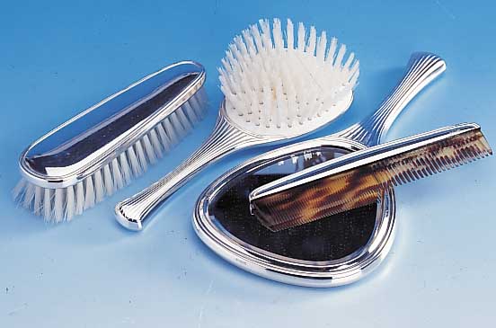 Bürste- und Handspiegel-Set, deutsch um 1930, Art-Deco, best. aus Kleider- und HaarbürsteSpiegel und Kamm, 835er Silber, Lutz und WeissPforzheim, ...