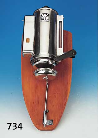 KAFFEEMASCHINE, DEUTSCH, WMF, 60ER JAHRE, METALL VERCHROMT, AUF HOLZBRETT ZUR WANDMON- TAGE, FUNKTION NICHT GEPRüFT, H. CA. 65 CM