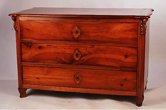 Kommode, ™sterreich, um 1850, Kirschbaum massiv und furniert, dreischbig, Schlsselfelder intarsiert, reich intarsierte ...