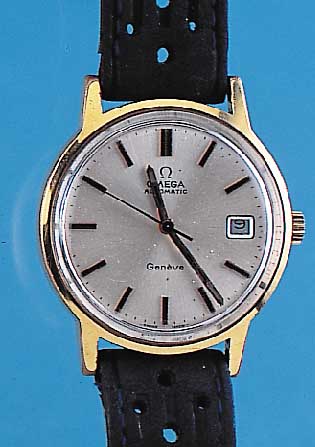 OMEGA Herrenarmbanduhr Geneve, Automatik, Metallgeh. hartverg., um 1975, Zentralsek., Datum, Edelst.-Schr.-Boden, ab Herst. wasser- gesch., Werk ...