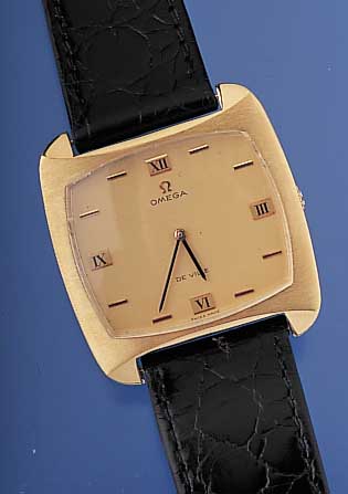 OMEGA Herrenarmbanduhr Modell De Ville, Ref.-Nr. 111100, Schweiz um 1974, GG 750/000, Tonnenform, Boden gedr., matt verg. Blatt, GG-Std.-Zeichen ...