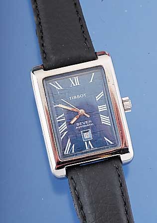 TISSOT Herrenarmbanduhr Modell Seven, Ref.- Nr. 38808-1X, Schweiz um 1972, Edelstahlstift-geh., Massivausführung, beide Geh.-Teile wer- den durch ...