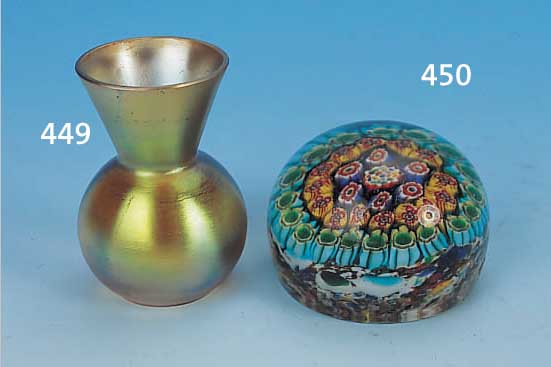 Vase, WMF, Myra, um 1930, optisch geblasen, silbrig-lilagrÜn, produk- tionsbed. kleiner Haarriss innen, sammelw., H ca. 6 cm, seltene Form