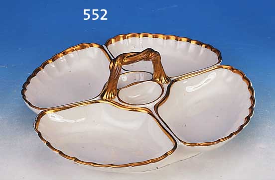ANBIETSCHALE, KPM BERLIN, UM 1890, PORZELLAN, BREITER GOLDRAND, D. CA. 36 CM
