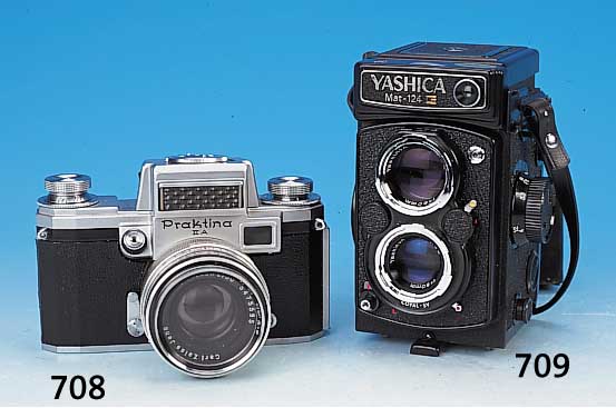 Yashica Mat 124 G 6x6 mit Yashinon 80mm 1:3.5 in Lederbereitschaftstasche; Zustand 3F