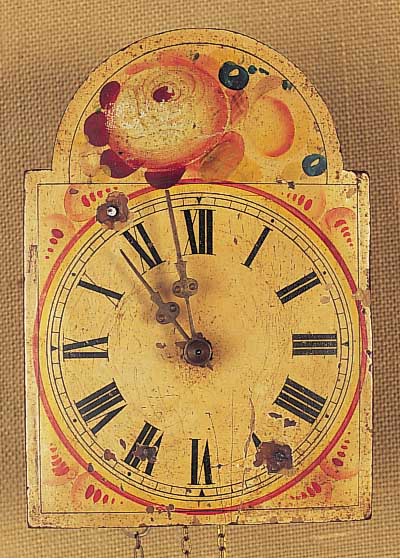 Wanduhr, wohl Karlstein, um 1880, floral bemaltes Bogenzifferblatt (Befestigung sek.), Holzplatinenwerk, orig. Türen, Stunden-schlag auf ...