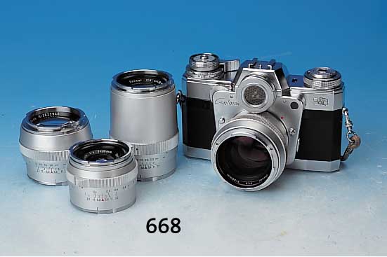 Zeiss-Ikon Contarex "Bullseye" Ausrüstung Bj. ca. 1965; mit Planar 55mm 1:1.4, Sonnar 85mm 1:2, Sonnar 135mm 1:4 und Distagon 35mm ...