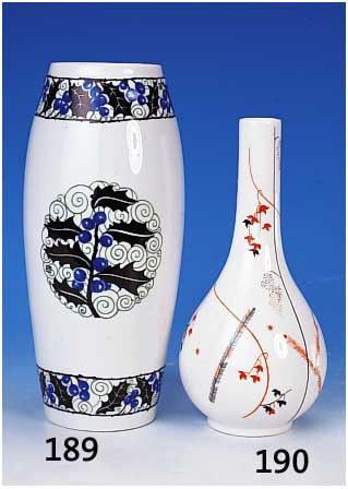 Vase, Ida Paulin, um 1910, Bavaria, Porzellan, Beerenmotive, monogrammiert in der Darstellung, H. 29 cm