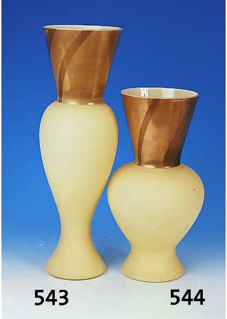 Vase, Venini, farbloses Glas, beigefarbener Innenüberfang, golddekorierter Hals, H. 37.5 cm, sign. und dat. 96