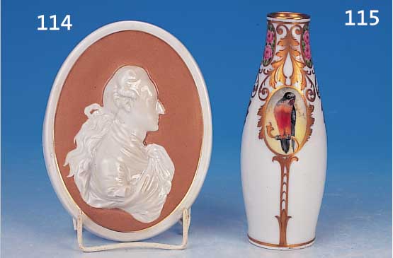 Plakette, Nymphenburg, nach 1965, Porzellan, Darst. des jungen Goethe, Relief- portrait auf braunem Fond, verso bezeichnet, ...