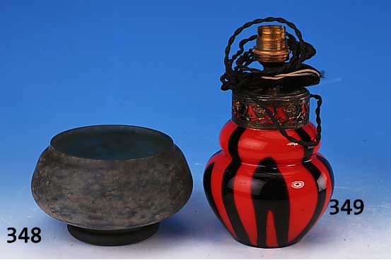 Schale, Daum, Nancy, wohl 60er Jahre, farbloses Glas, blau und grn eingepudert, signiert, H. 8 cm, D. 14 cm