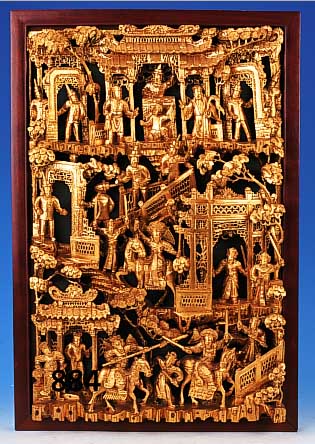 Relief, China, um 1900, Türfüllung, reich geschnitzt, Schmuckfüllung, Durchbrucharbeit, freistehende Figuren, 64 x 44 cm, alte Vergol-dung