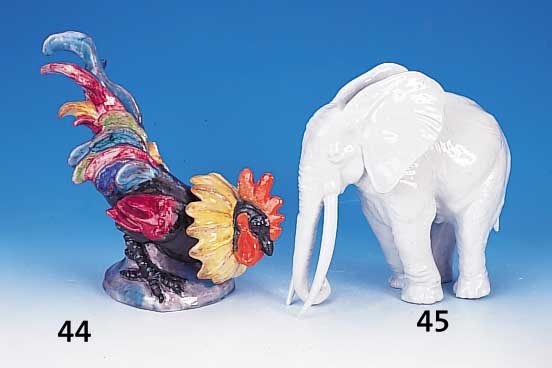 Porzellanfigur, deutsch, 30er Jahre, Darstellung eines Elefanten, H. ca. 30 cm