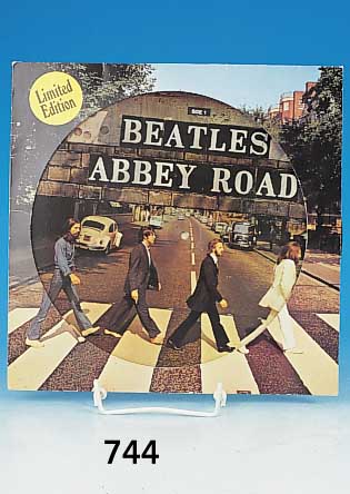 Schallplatte, Beatles Abbey Road, sog. Bildplatte, Apple Records, lim. Edition im orig. Hülle, diese min. beschädigt, ca. 31 x 31 cm
