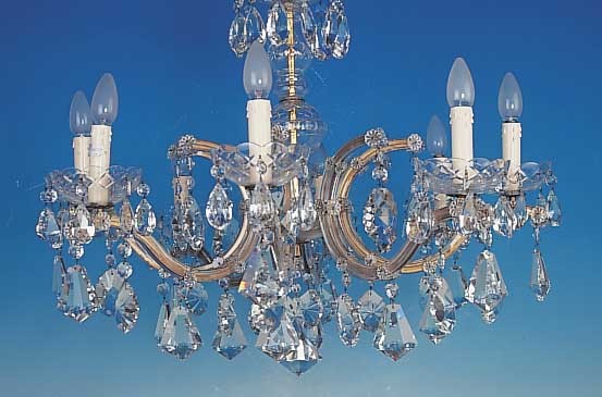 Deckenleuchter, Italien, 50er Jahre, glas- ummantelte Metallmonturen, reicher geschlif- fener Glasbehang, 8 Brennstellen, H. ca. 50 cm, D. ca. ...