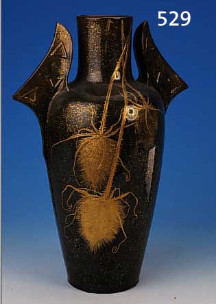 VASE, SIGN. CLEMENT MASSIER UND L. LEVY (BE- MALUNG), UM 1900, STEINGUT, GEOMETRISCH VER-ZIERTE HENKEL, BRAUN GLASIERT, REICHE GOLD- SPRENGEL UND ...
