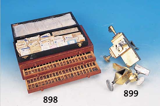 KONVOLUT VON AUFZUGSWELLEN FüR TASCHEN- U. ARMBANDUHREN, CA. 2400 STCK., Z. T. GE- ORDNET, IN ORIGN. TüTEN U. ZWEI SCHACHTELN, WEITERE IN ...
