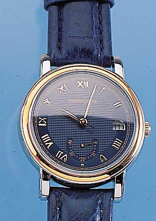 SCHWARZ-ETIENNE HERRENARMBANDUHR, GANGRE- SERVE, REF.-NR. 735403/058, SCHWEIZ UM 1997, EDELST. POL., BEIDS. SAPHIRVERGL., KRONE U. LüN. IN GG, ...