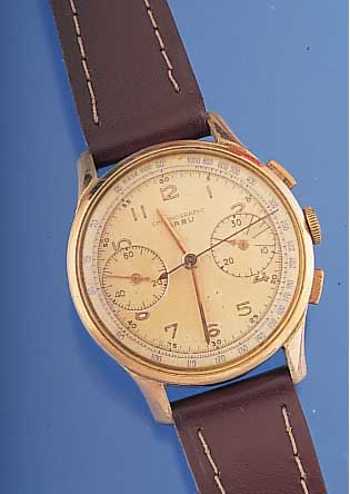 ARBU Herrenarmbanduhr Chronograph, Ref.-Nr. 48183, Schweiz um 1960, Messing Rosé-verg., Edelst.-Boden u. Glasr. gedr., Blatt alters- bed. farbl. ...