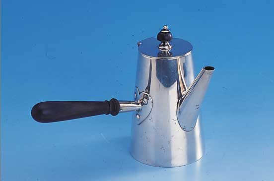 Linkshänder-Schokoladenkanne, England, London, 925er Silber, victor. Steuermarke, 1888, mit Holzgriff und Holzdämmring, min. verdellt,H ca. 13 cm
