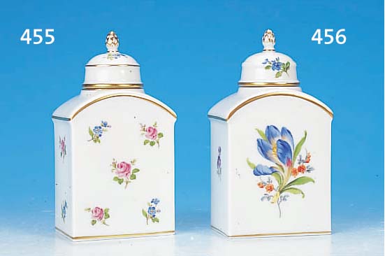 Teedose, Meissen, 20. Jh., Porzellan, Blume 2, Goldrand, H. 14 cm